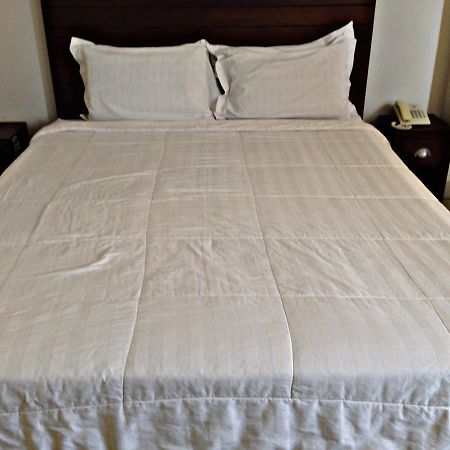 סוראבאיה Greensa Inn מראה חיצוני תמונה